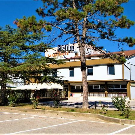 Hotel Santa Lucia Bastia Umbra Bagian luar foto