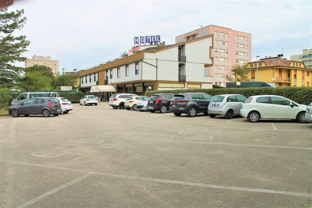 Hotel Santa Lucia Bastia Umbra Bagian luar foto
